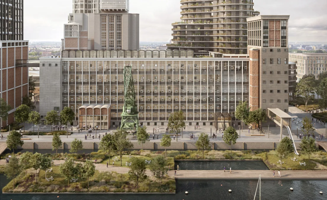 De Latenstein with the historic 'Molengebouw' in the Rijnhaven of Rotterdam.